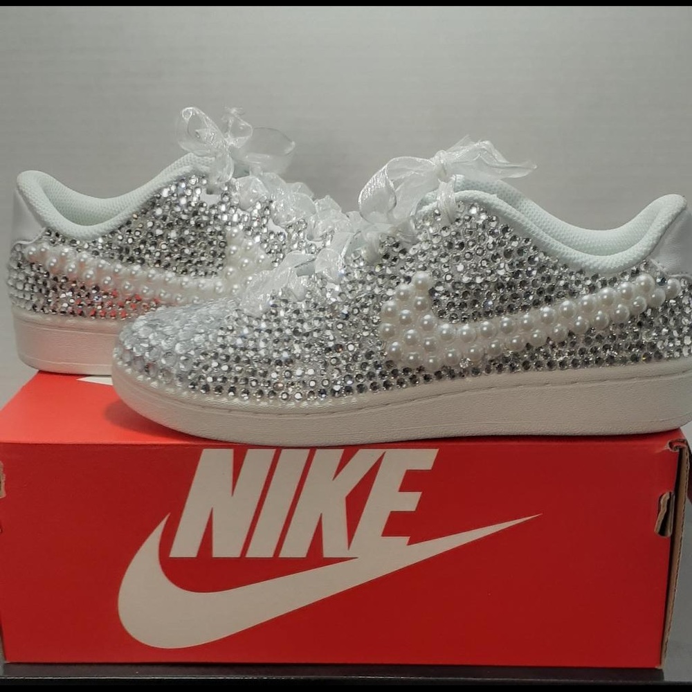 Nike Court Royale